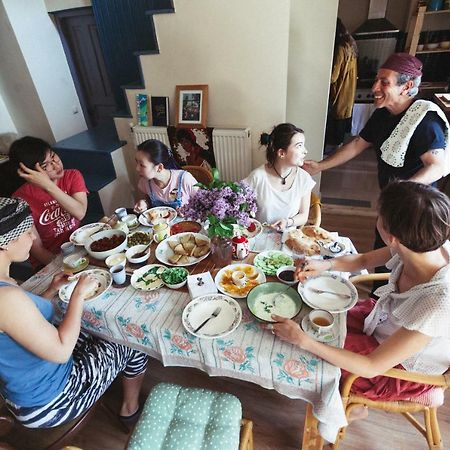Vagabond B&B Tbilisi Bagian luar foto